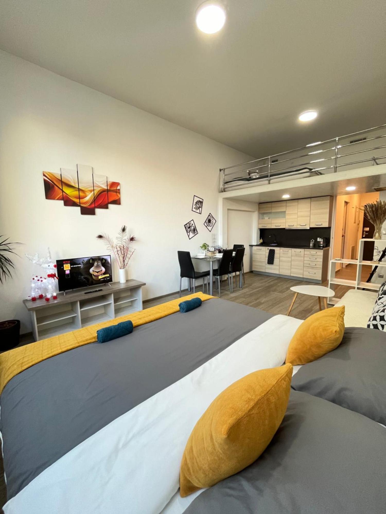 Vit Apartment - Free Parking - O2 Arena Prague Ngoại thất bức ảnh